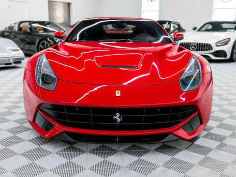 Used 2014 Ferrari F12 Berlinetta image 4