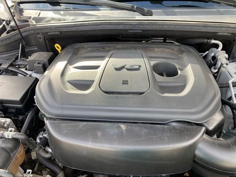 Used 2019 Dodge Durango SXT w/ 3rd Row Seating Group image 20