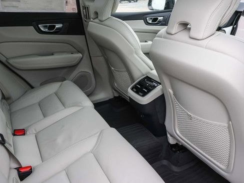 New 2026 Volvo XC60 B5 Ultra w/ Protection Package Premier image 20