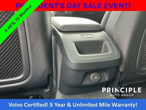 Certified 2025 Volvo V60 B5 Cross Country Plus image 29