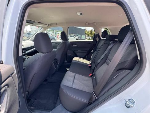 Certified 2026 Nissan Rogue SV FWD image 12