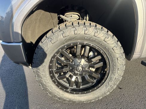 Certified 2021 GMC Sierra 1500 AT4 w/ AT4 Premium Package image 10