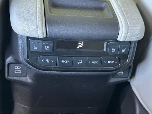 Certified 2025 Toyota Grand Highlander AWD image 16