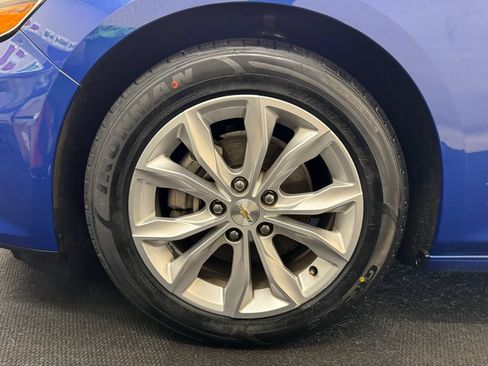 Used 2023 Chevrolet Malibu LT FWD image 12
