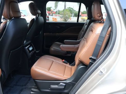 Certified 2020 Lincoln Aviator Reserve w/ Equipment Group 201A RWD image 17