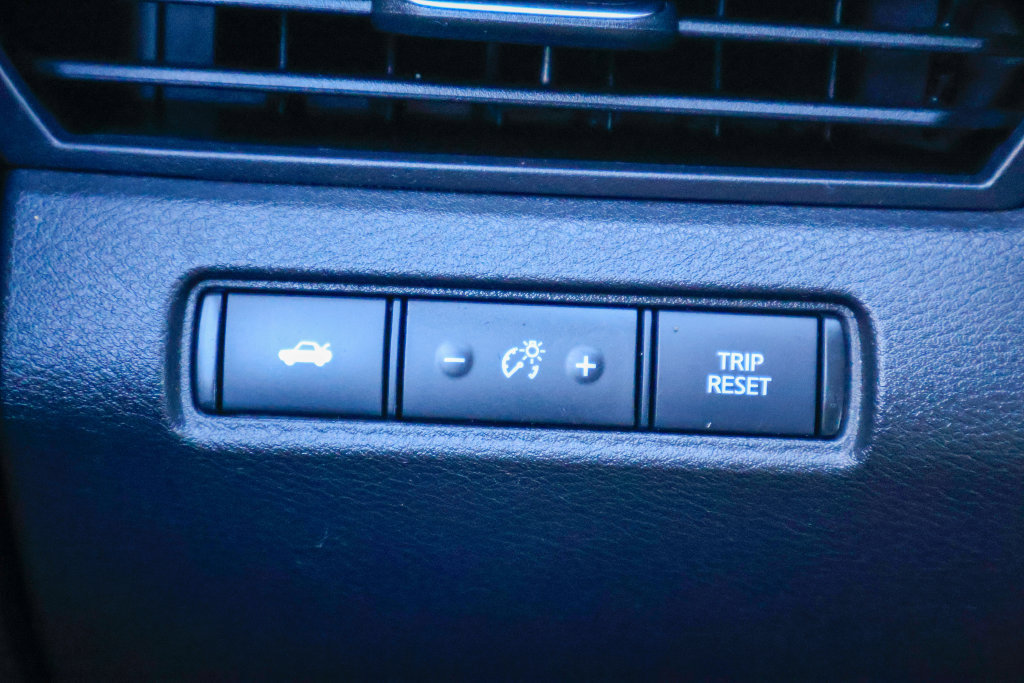 Used 2023 Nissan Altima 2.5 SR w/ SR Premium Package FWD image 20