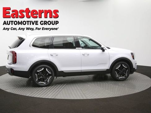 Used 2025 Kia Telluride S FWD image 46