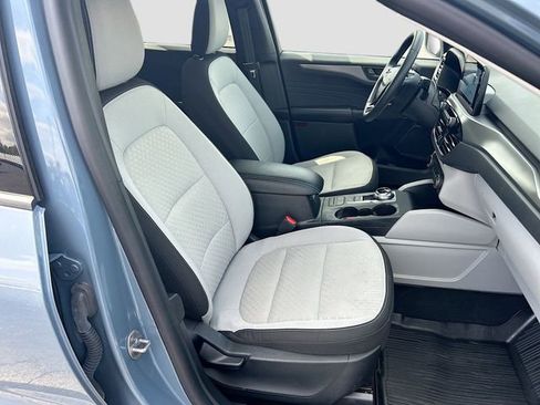 Certified 2024 Ford Escape Active AWD/4WD image 33