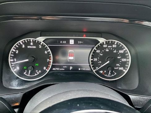 Used 2022 Nissan Pathfinder SL image 10