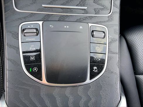 Used 2022 Mercedes-Benz GLC 300 image 32