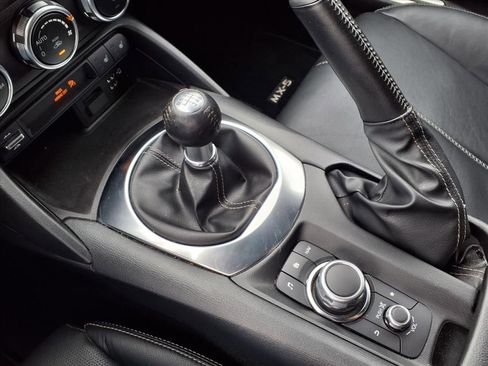 Used 2023 MAZDA MX-5 Miata Grand Touring image 8