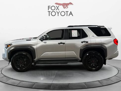 Used 2025 Toyota 4Runner TRD Off-Road Premium AWD/4WD image 3