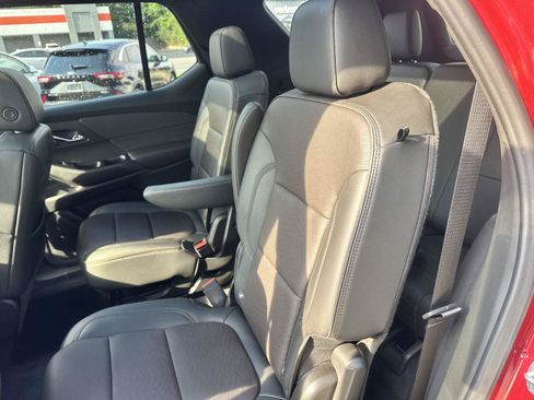Used 2023 Chevrolet Traverse High Country FWD image 89
