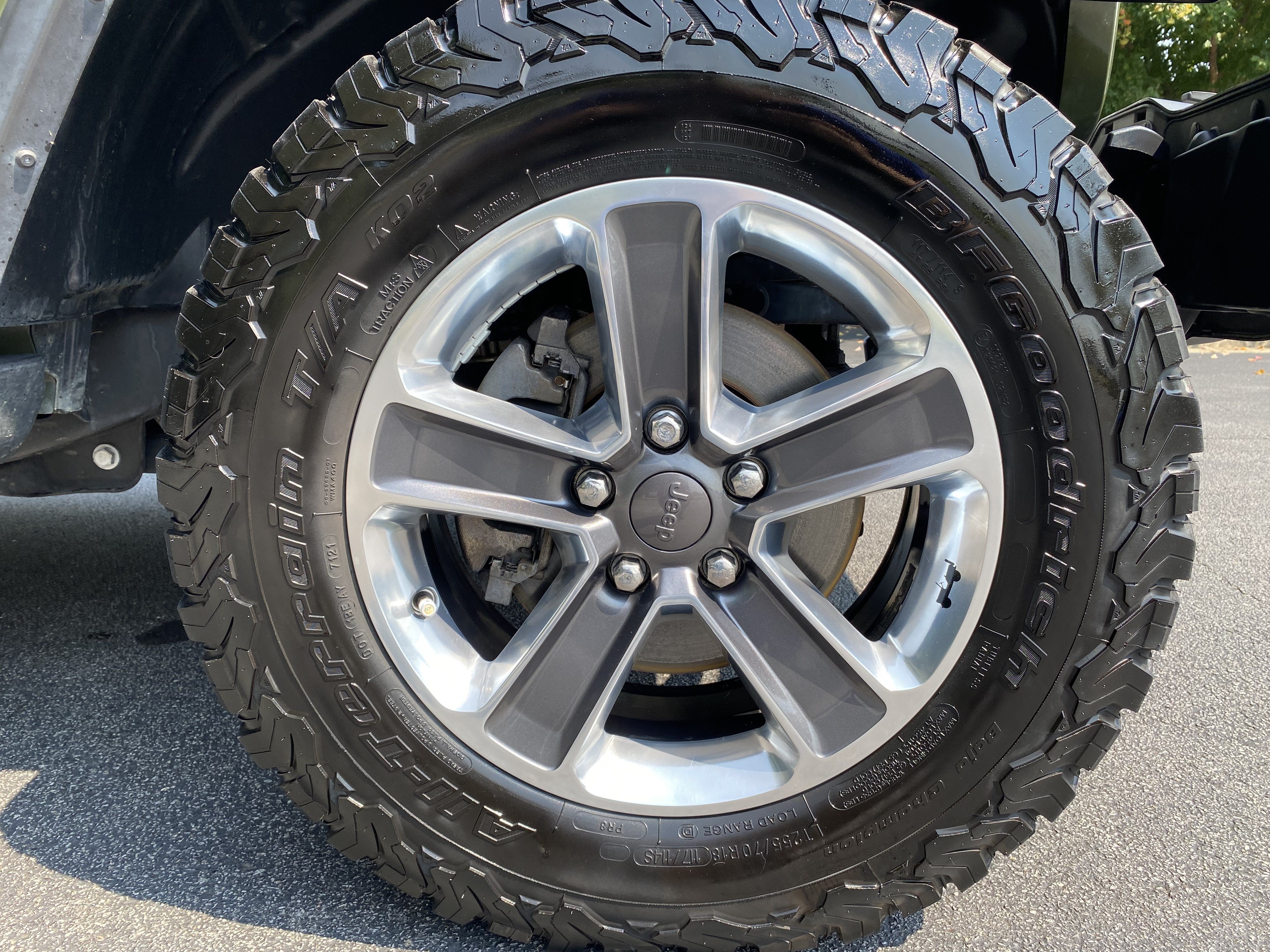 Used 2021 Jeep Wrangler Unlimited Sahara AWD/4WD image 38