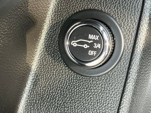 Used 2023 Chevrolet Traverse Premier w/ Redline Edition AWD/4WD image 18