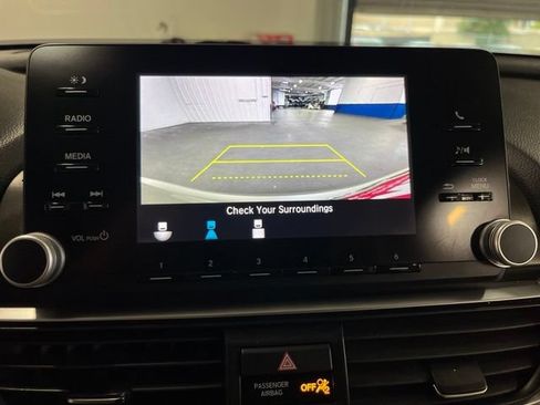 Used 2018 Honda Accord LX image 28