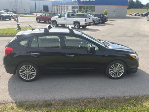 Used 2012 Subaru Impreza 2.0i Limited AWD/4WD image 8