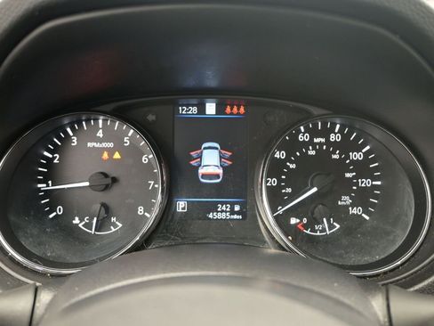 Used 2022 Nissan Rogue Sport SL w/ Premium Package image 17