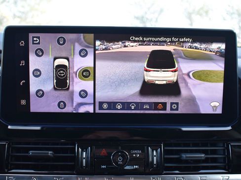 New 2026 Nissan Pathfinder Platinum w/ Accent Package FWD image 45
