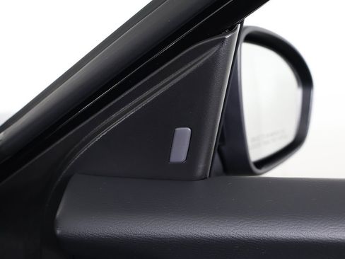 Used 2023 Nissan Sentra SV image 34