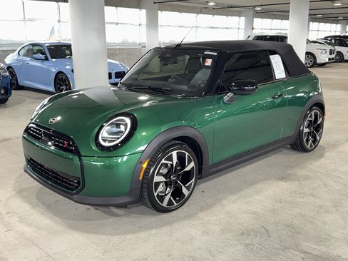 Certified 2025 MINI Cooper S FWD image 4