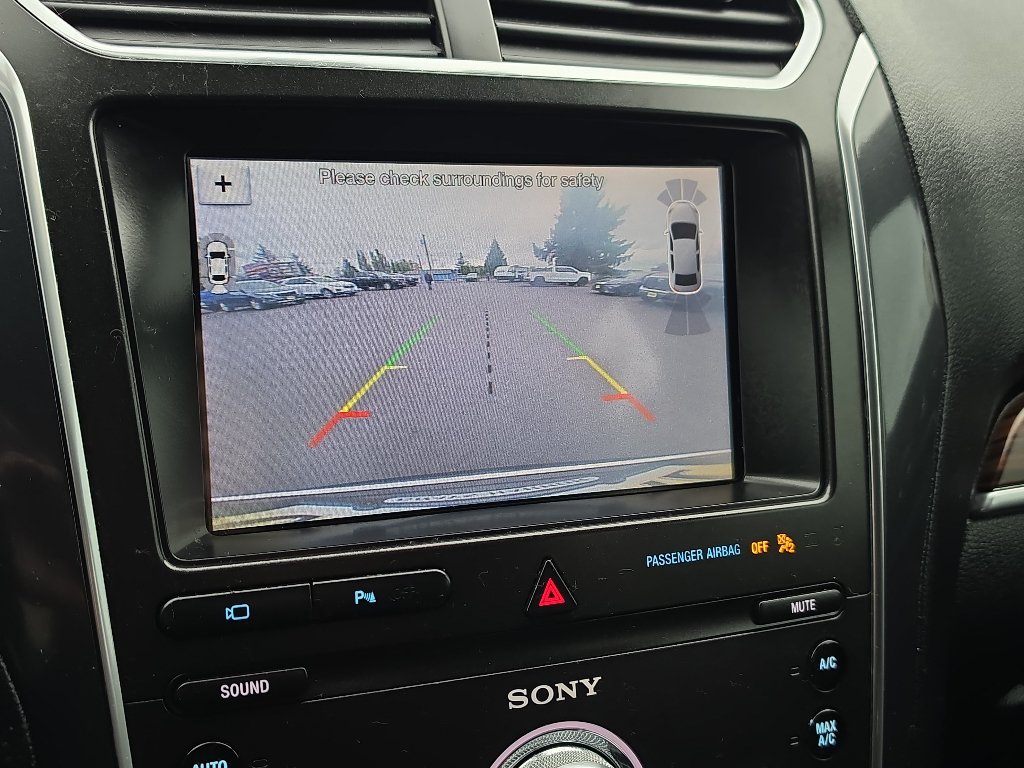 Used 2019 Ford Explorer Limited w/ Class III Trailer Tow Package AWD/4WD image 33