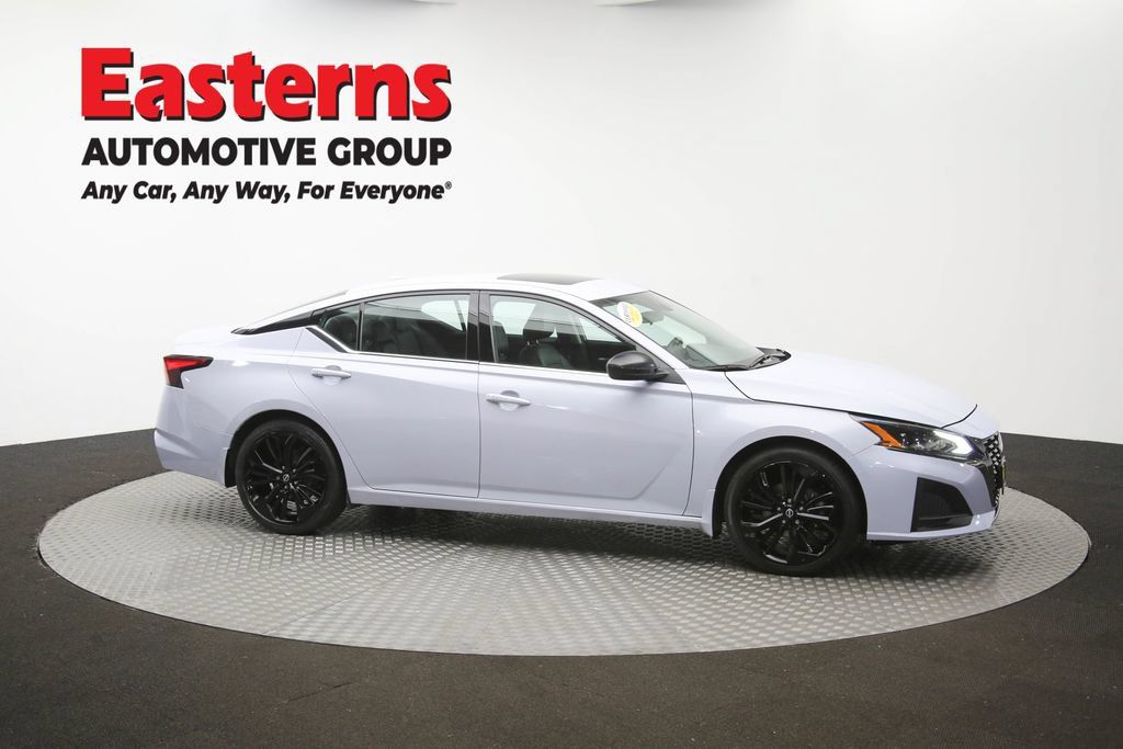 Used 2023 Nissan Altima 2.5 SR w/ SR Premium Package FWD image 50