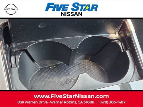 Used 2020 Mitsubishi Outlander ES FWD image 23