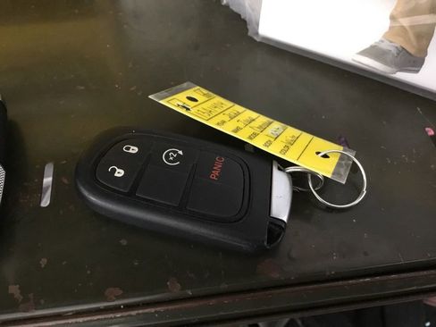 Used 2022 Jeep Cherokee Latitude w/ Trailer Tow Group image 45