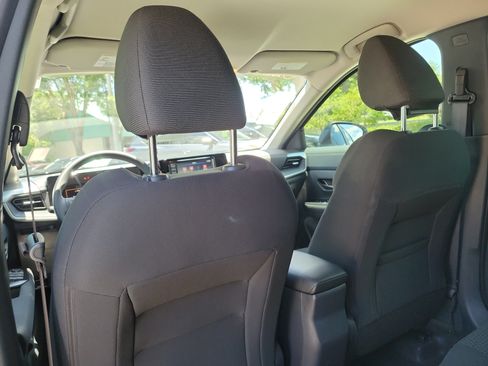 Certified 2025 Nissan Kicks S FWD image 19