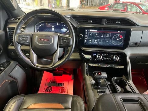 Used 2022 GMC Sierra 1500 AT4 w/ AT4 Premium Package AWD/4WD image 15
