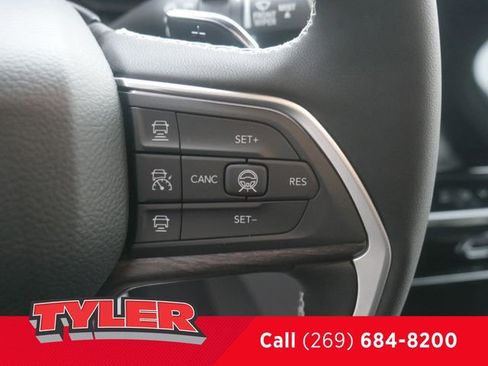 New 2026 Jeep Grand Cherokee L Limited AWD/4WD image 27