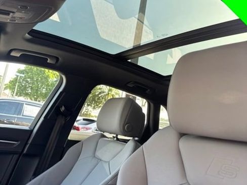 Used 2020 Audi Q3 2.0T Premium Plus w/ Premium Plus Package AWD/4WD image 7