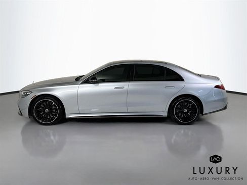 Used 2023 Mercedes-Benz S 500 4MATIC w/ AMG Line image 9