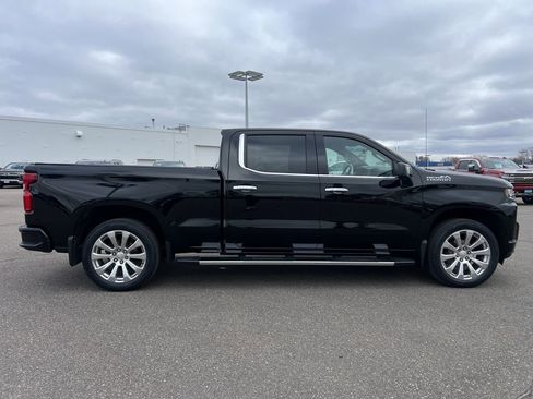 Used 2021 Chevrolet Silverado 1500 High Country w/ Technology Package AWD/4WD image 11