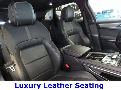 Used 2024 Jaguar F-PACE R-Dynamic S image 7