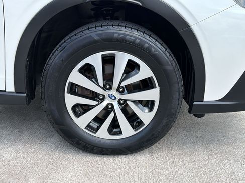 Used 2021 Subaru Outback Premium AWD/4WD image 13