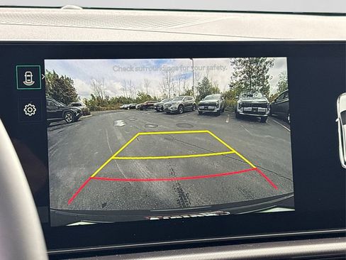 New 2026 Kia Sportage EX image 21