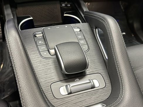 Certified 2024 Mercedes-Benz GLS 450 4MATIC image 33