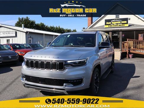 Used 2024 Jeep Wagoneer Series III image 1