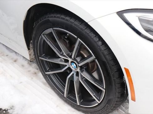 Used 2020 BMW 330i Sedan w/ Convenience Package image 4