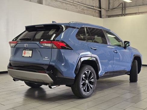 Certified 2024 Toyota RAV4 SE AWD/4WD image 14