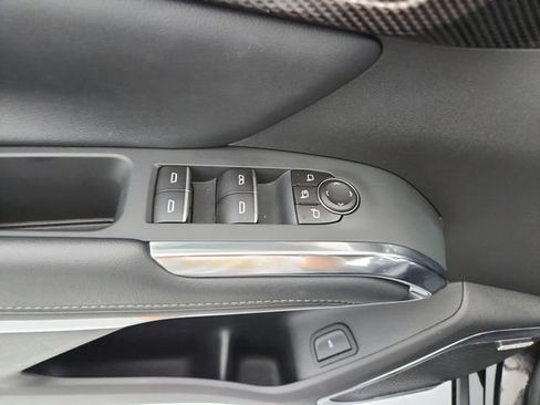 Used 2026 Chevrolet Traverse High Country FWD image 32