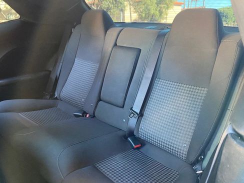 Used 2019 Dodge Challenger R/T image 37