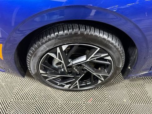 Used 2025 Kia K5 GT-Line w/ GT-Line Premium Package image 10