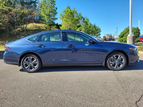 Used 2023 Honda Accord EX image 24