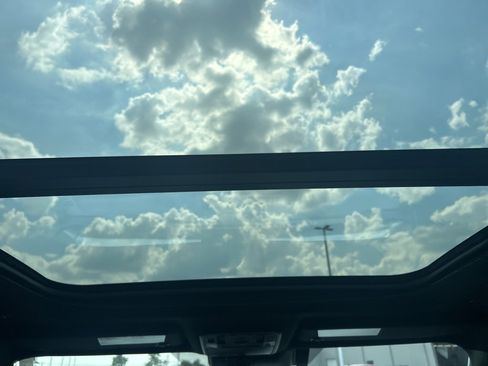 Used 2023 Toyota Sequoia Platinum image 32