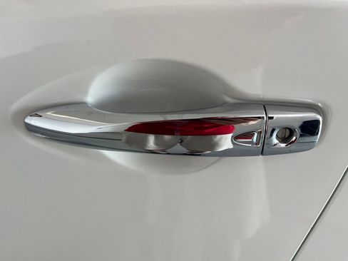 Used 2015 Nissan Murano Platinum w/ Platinum Technology Package AWD/4WD image 40