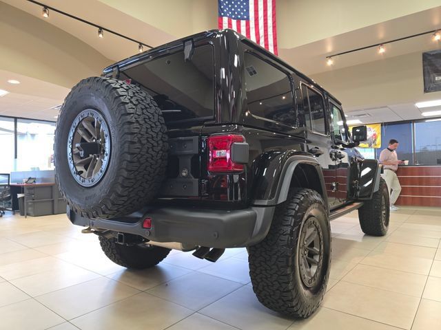 Used 2025 Jeep Wrangler Unlimited Rubicon 392 AWD/4WD image 33