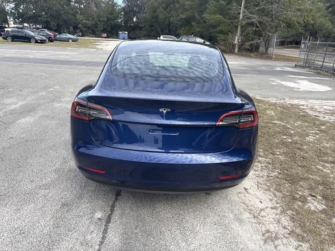 Used 2023 Tesla Model 3 Standard Range image 5